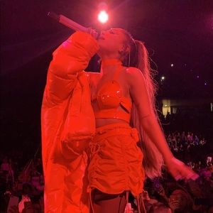 Meet your Posher, Isabella